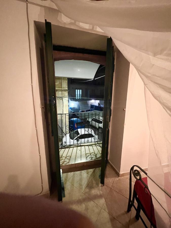 Вилла Etnea House Catania Center Экстерьер фото