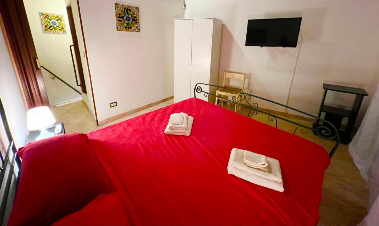 Вилла Etnea House Catania Center Экстерьер фото